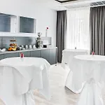 Intercityhotel 4*