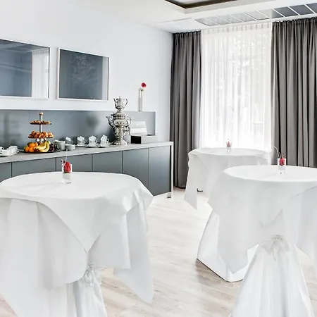 Intercityhotel 4*