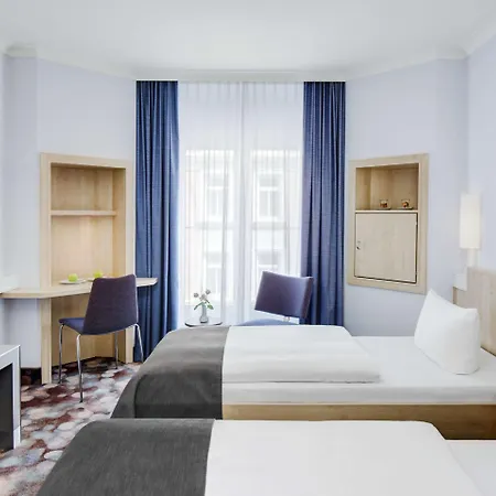 Hotel Intercityhotel 4*