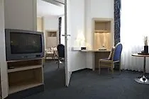 Intercityhotel Hotel 4*