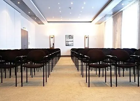 Intercityhotel 4*