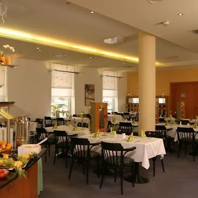 Intercityhotel 호텔 로스토크