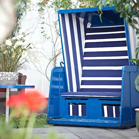 Intercityhotel Otel 4*