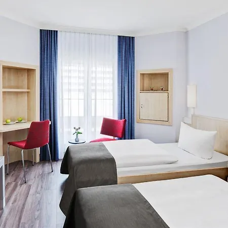 Intercityhotel 4*