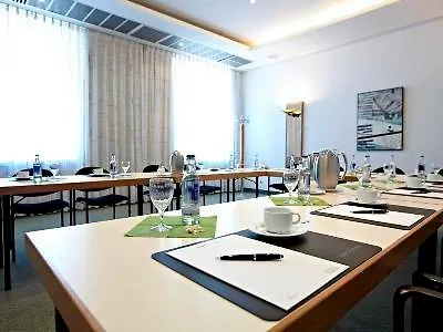 Intercityhotel 4* רוסטוק
