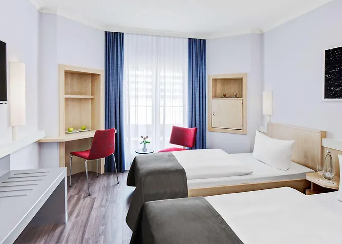 Hotel Intercityhotel 4*