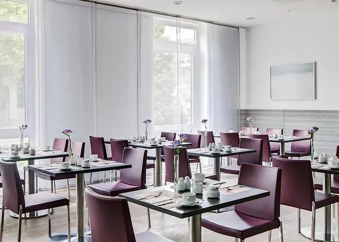 Hotel Intercityhotel 4*